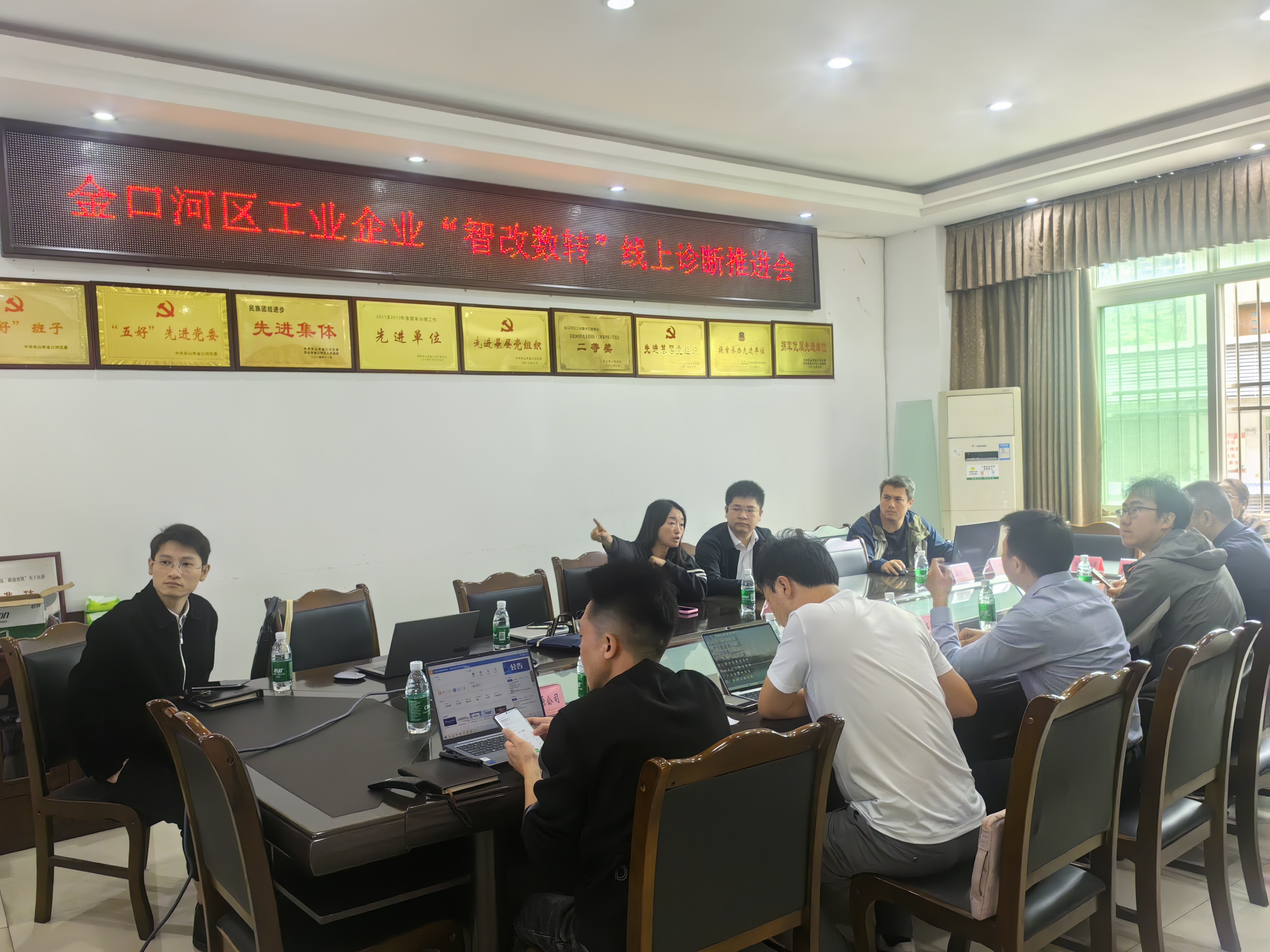 5c182d68cfbcdcbbd0954db176cf2481