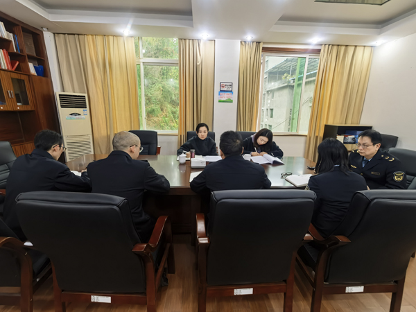 图注：调研座谈会现场