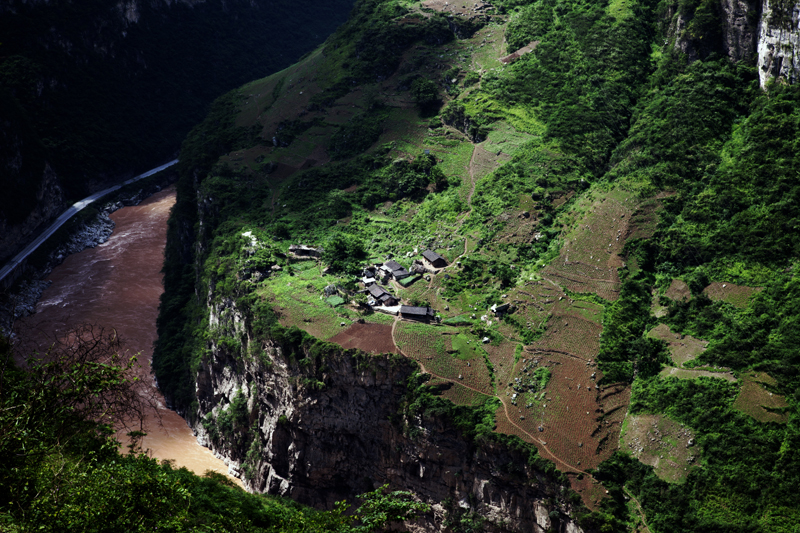 6峡江人家——周化宏（摄于大渡河金口大峡谷）.jpg